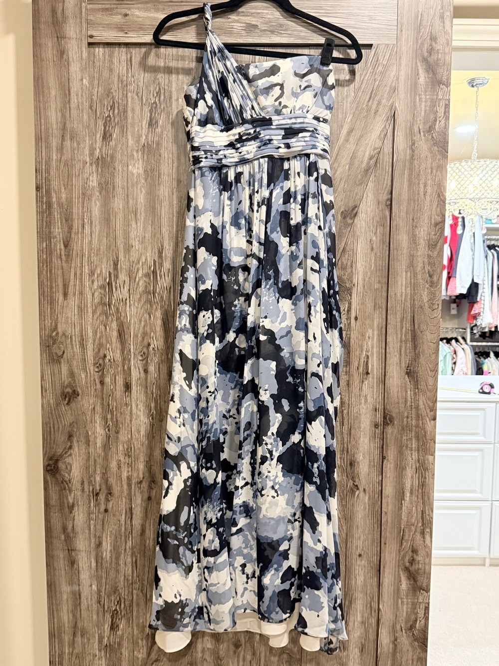 BCBGMAXAZRIA One Shoulder Silk Chiffon Dress Blue Gray Abstract Print Size 6 - Picture 2 of 16
